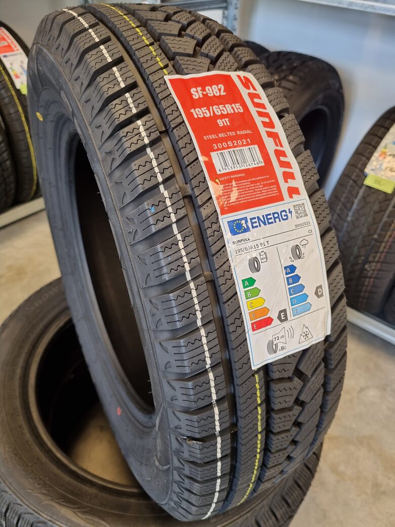 195/65R15 Sunfull SF982